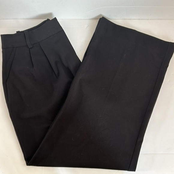 Favorite Daughter black pleated trouser pant side pocket back pocket clasp close - Picture 12 of 16